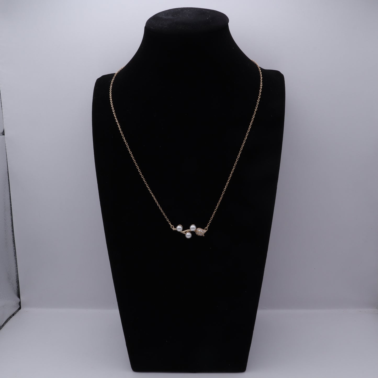 COLLAR CON ROSA 45CM