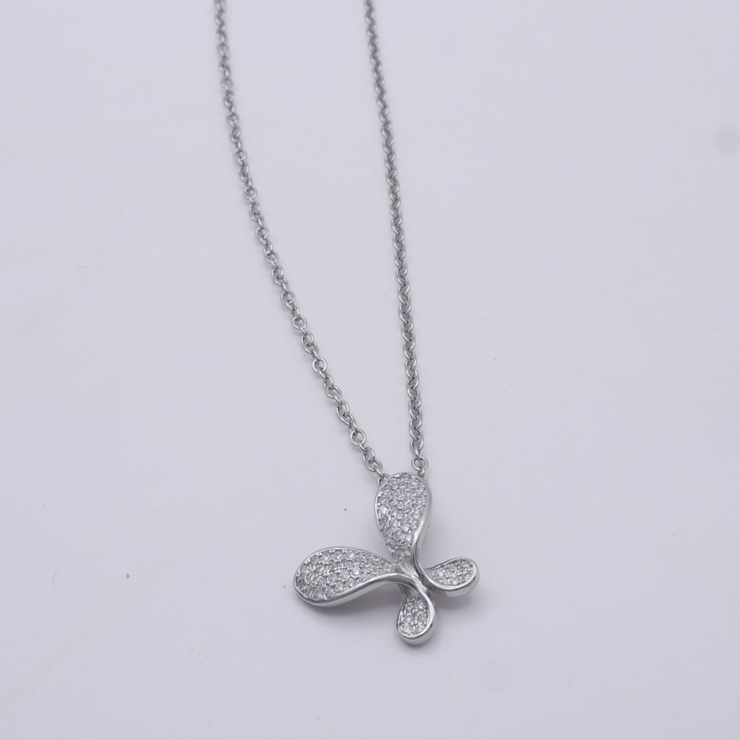 COLLAR MARIPOSA POP PLATEADO 45CM